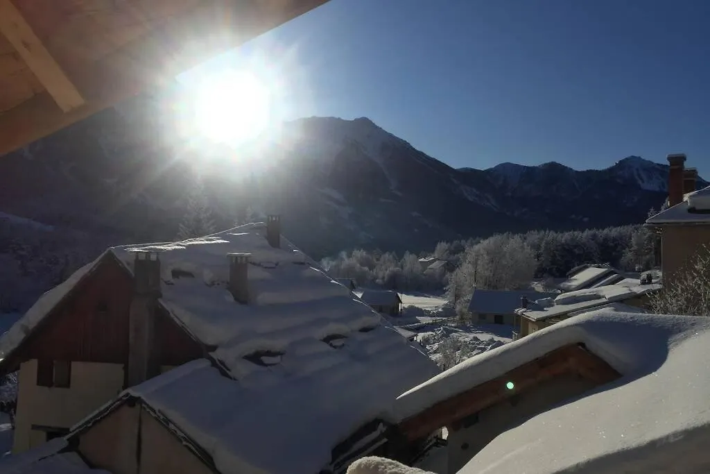 Le Grand PIerron Clarée Valley cosy apartment in mountain, 6p Val-des-Prés 0*,  France
