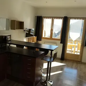 Les Balcons De L'izoard - La Marmotte Appartement